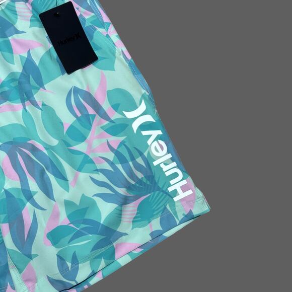 Hurley Aticama Volley Swim Trunks Tropical Mist Blue Men's M NWT - Picture 2 of 9